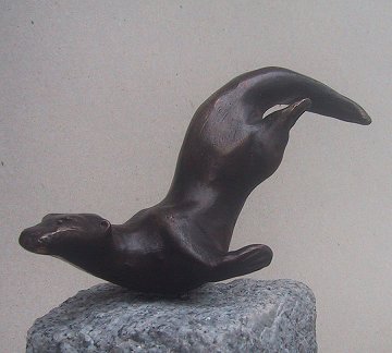 Bronze Otter 1
